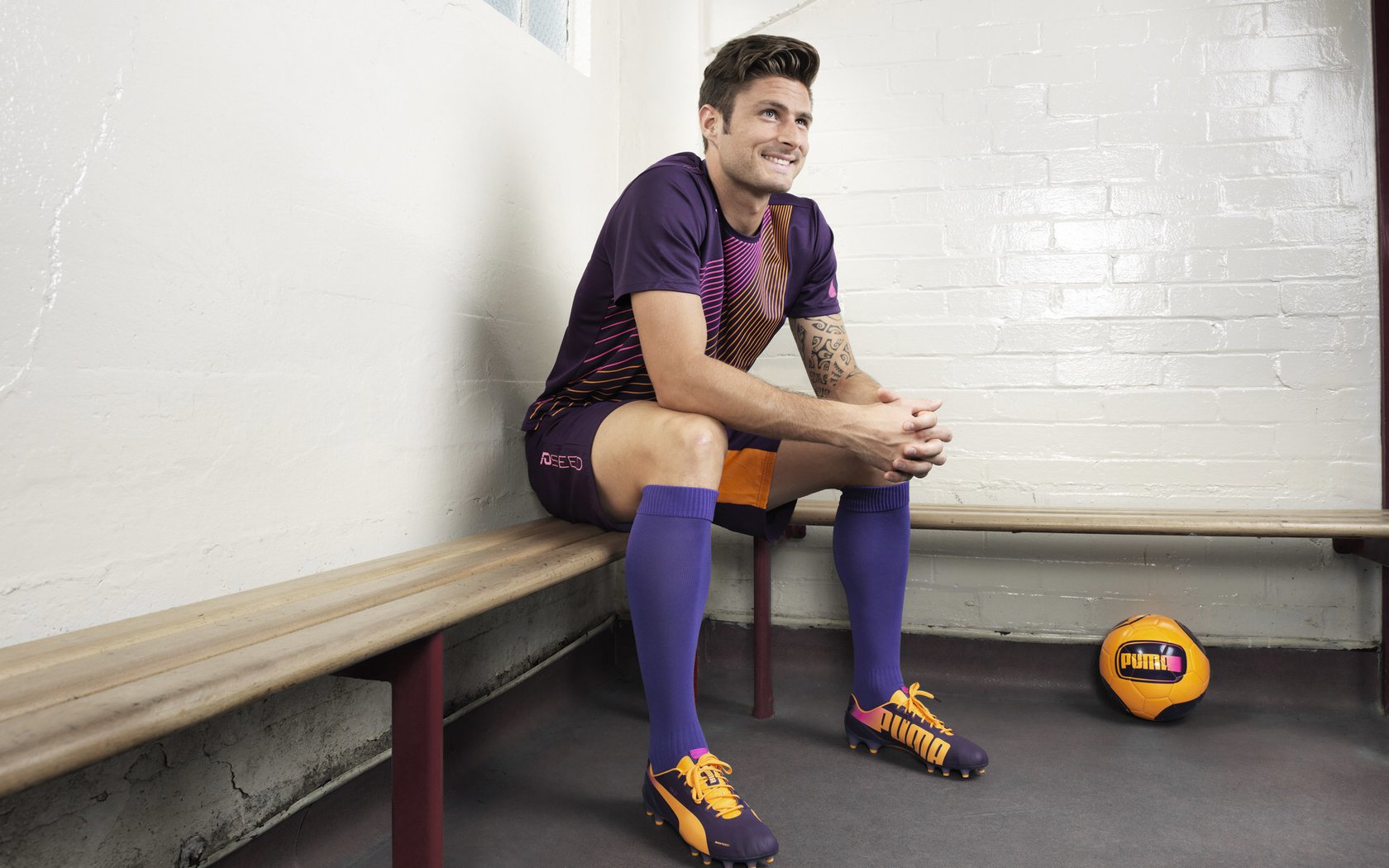 喜讯!武汉三镇已提前完成保级任务!未来两位核心去留引发关注