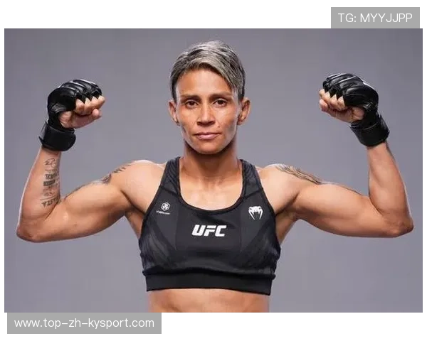 UFC选手闪击KO震动全网观看量爆炸：一夜之间的传奇从这里起飞